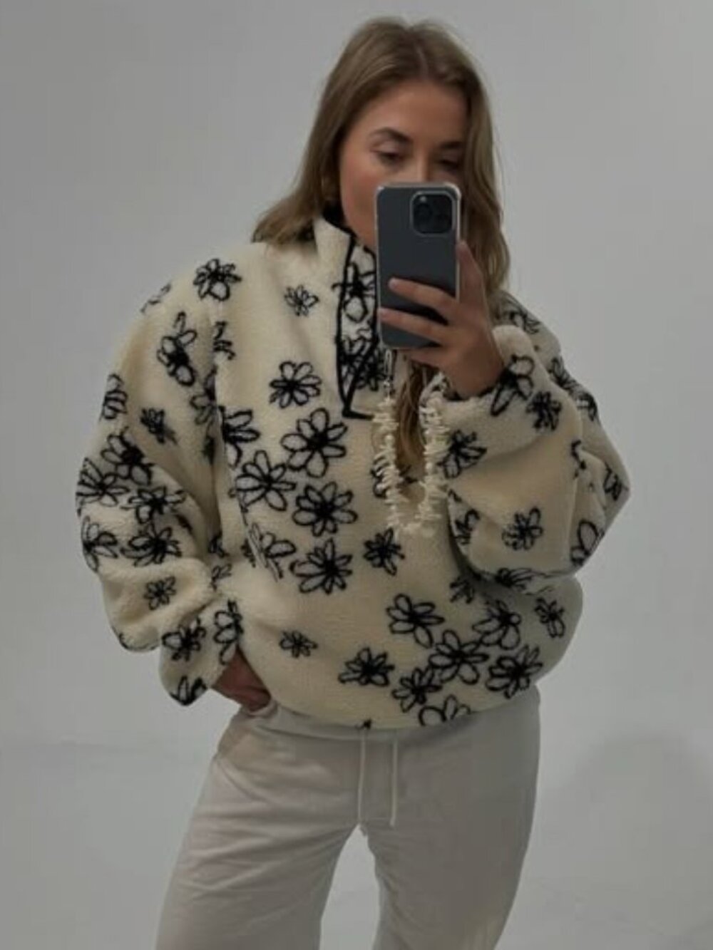 Parke Snap Pullover Fleece - Black / White Floral - Size L/XL